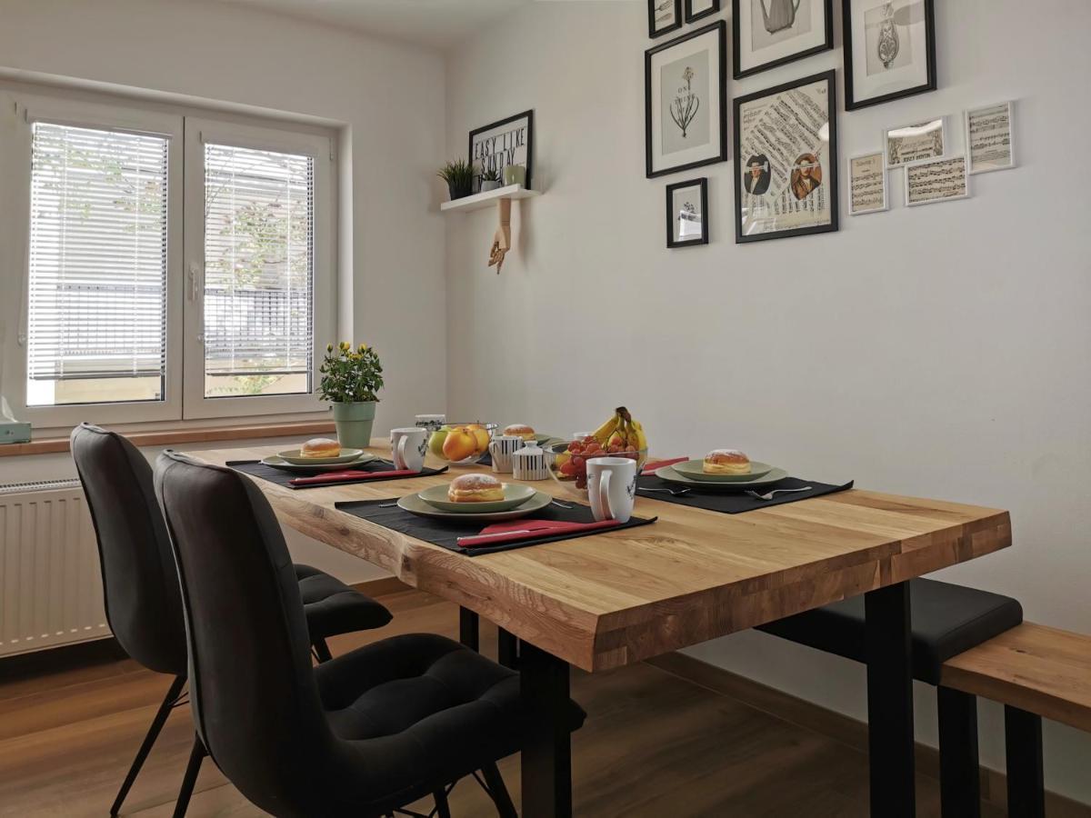 Neues City Center Piano Appartement Mit Netflix Klagenfurt am Woerthersee Exterior foto